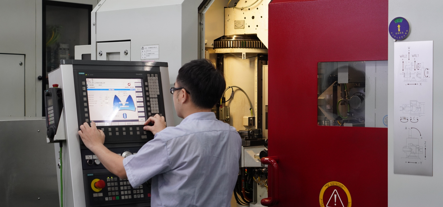 German-made gear grinding machine