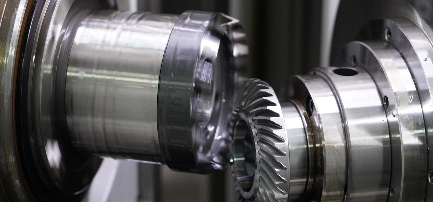 Bevel and Hypoid gear cutting machine